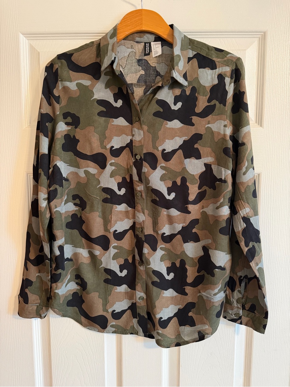 Women’s Camouflage Button-Up Shirt Jacket - Olive Camo